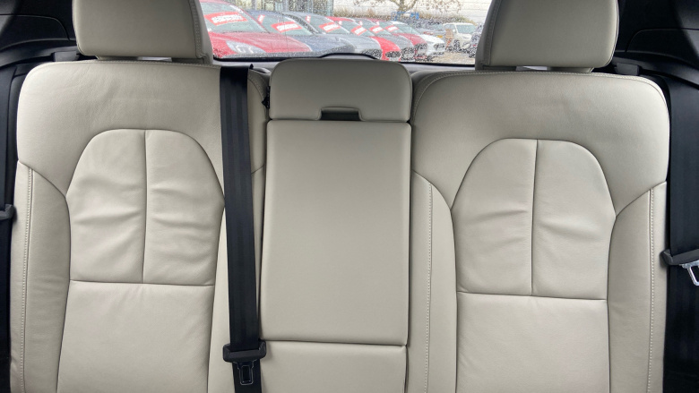 Volvo Xc40 1.5 T5 Recharge PHEV Inscription Pro 5dr Auto Estate